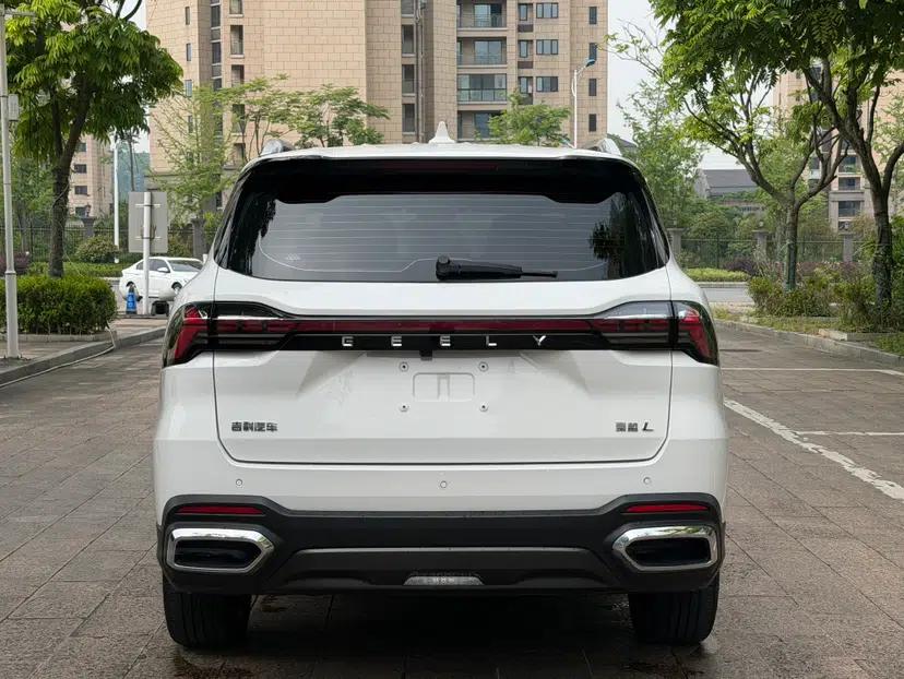 Geely Auto Haoyue L 2023 2.0T DCT Luxury Version — миниатюра 5