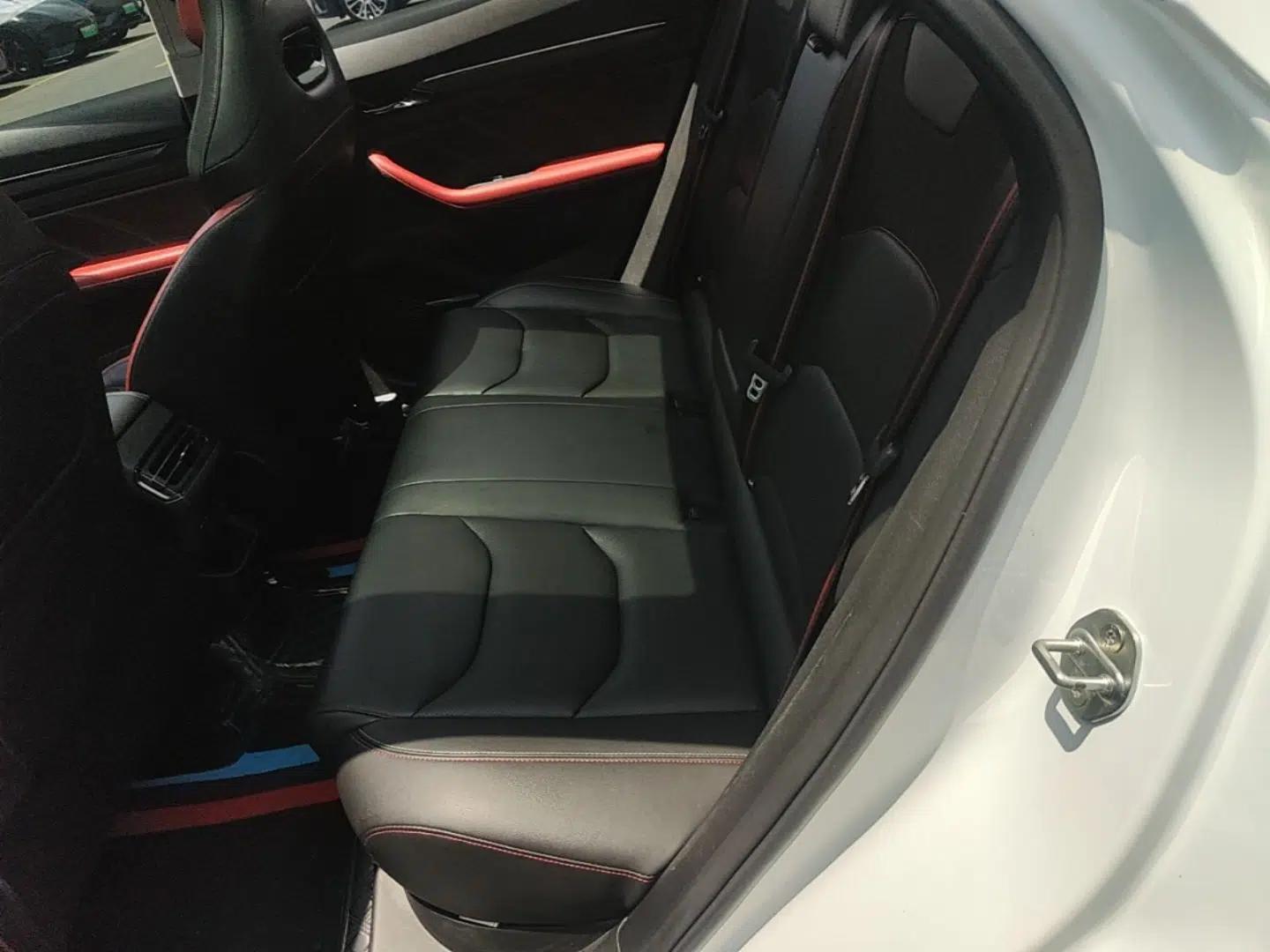 Geely Auto Emgrand S 2021 1.4T CVT Prestige Edition — миниатюра 19