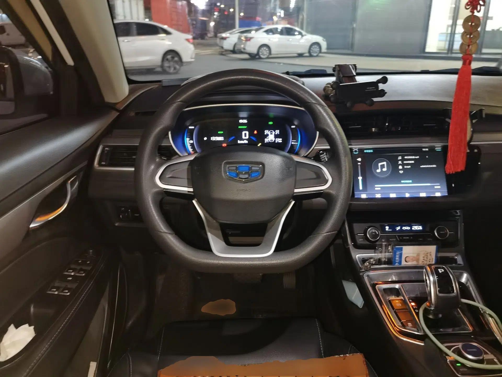 Geely Auto Emgrand New Energy 2019 EV500 Ambition Standard Range Edition — миниатюра 11