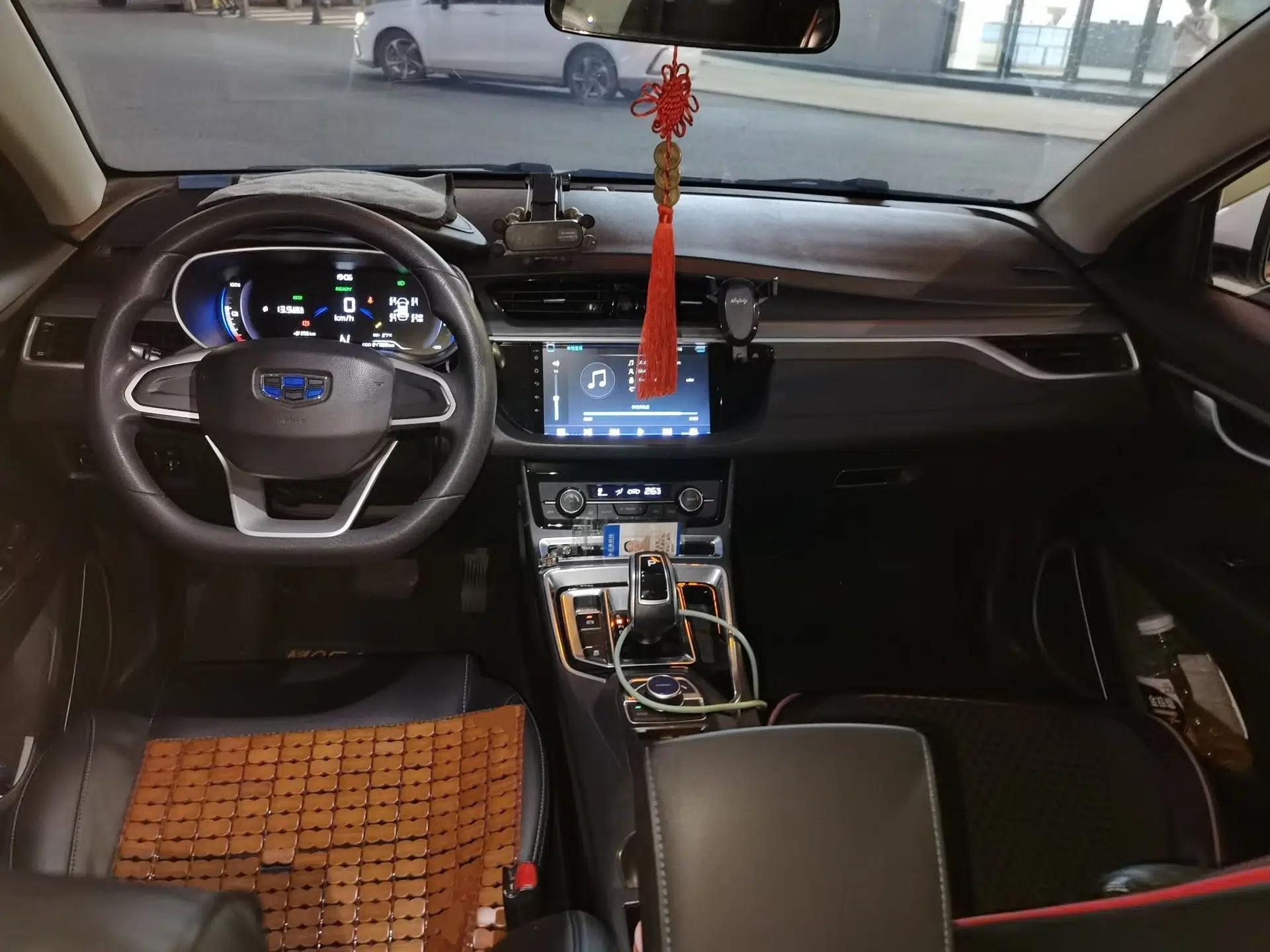Geely Auto Emgrand New Energy 2019 EV500 Ambition Standard Range Edition — миниатюра 10