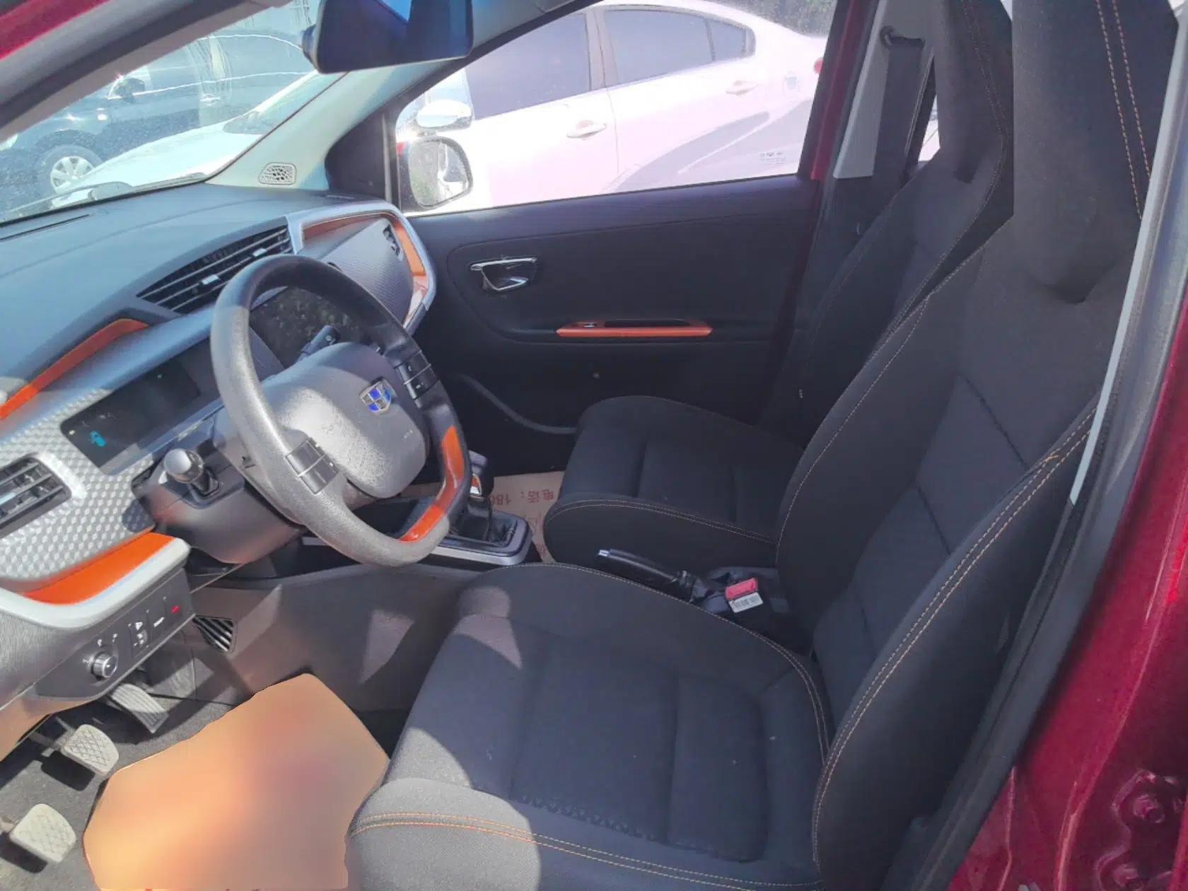 Geely Auto Vision X1 2017 1.3L Manual Frenzy Edition — миниатюра 18