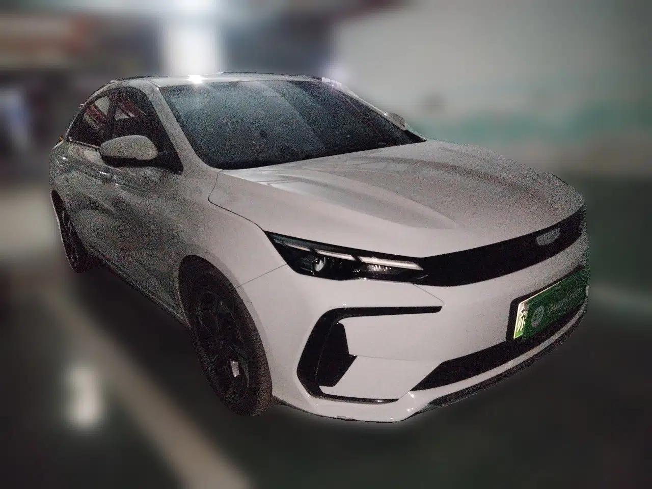 Geely Auto Emgrand L HiP 2024 Longteng Edition 1.5TD-DHT Pro 100KM Excellence Model — миниатюра 3