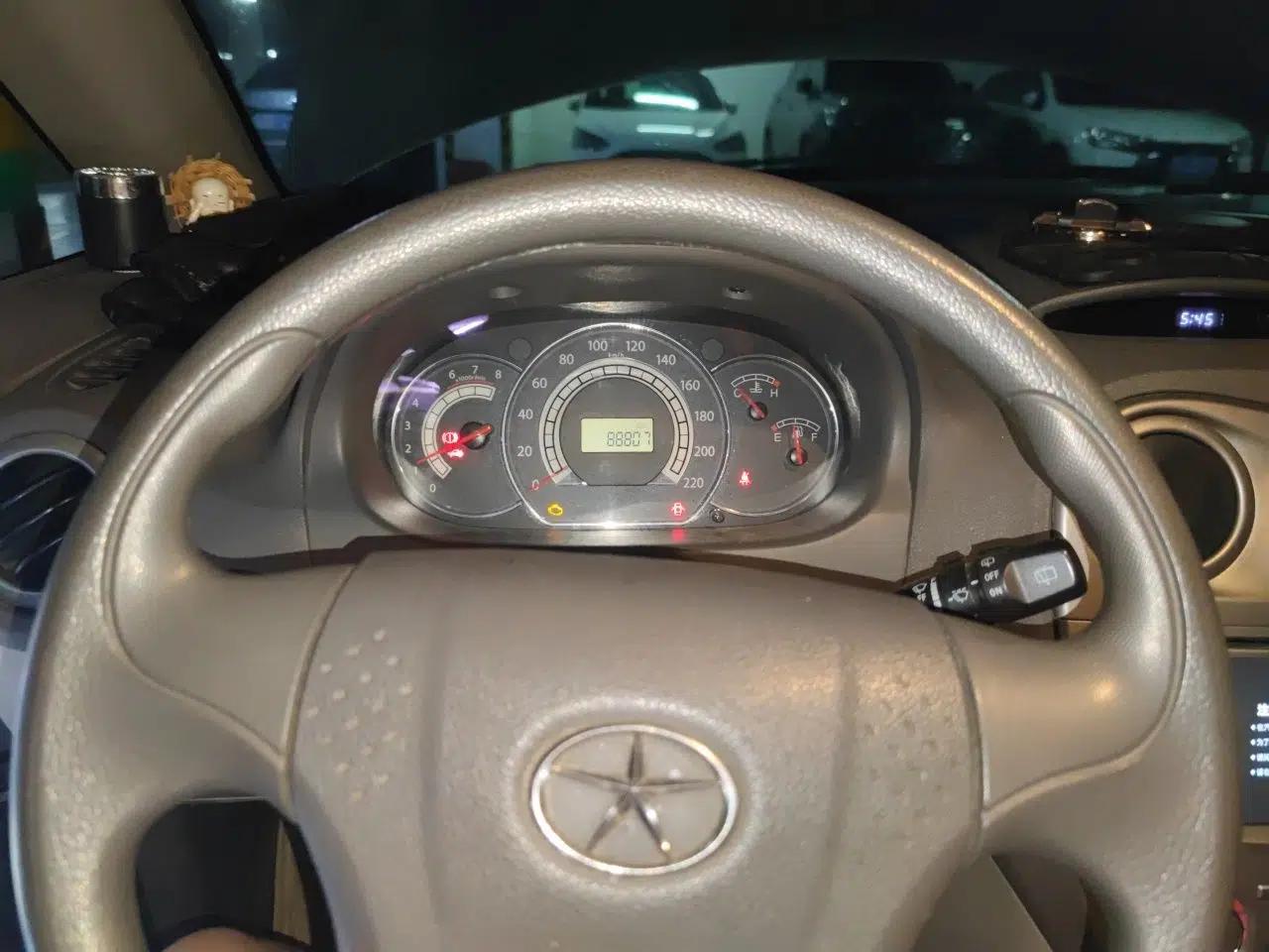 JAC Group Refine M2 2012 1.8L MT Elite Sporty 7-Seater — миниатюра 12