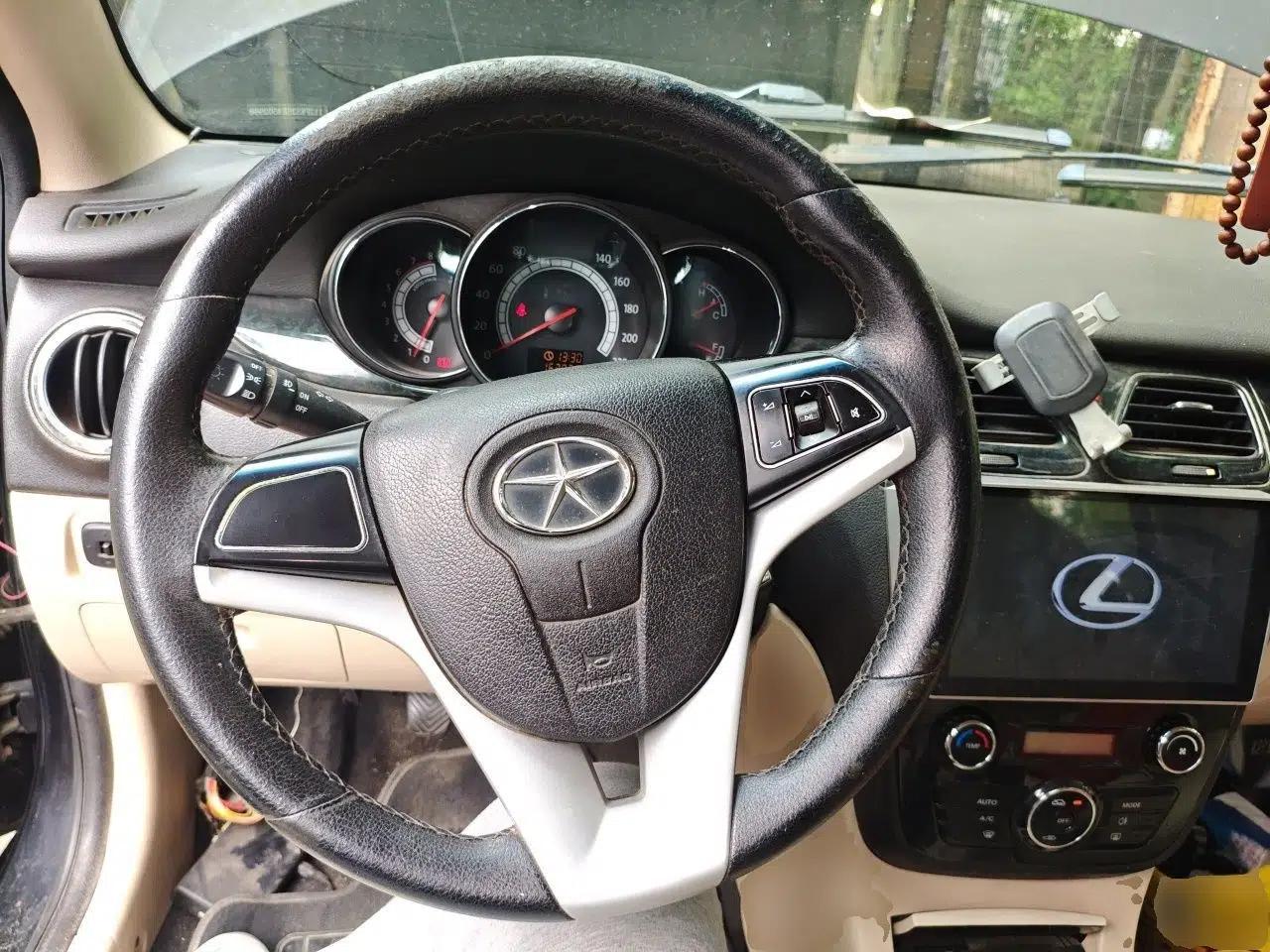 JAC Group Heyue 2012 1.5L Manual Business Zunyi Trim — миниатюра 11