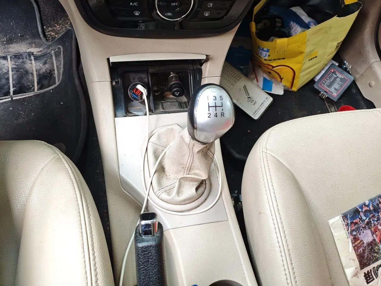 JAC Group Heyue 2012 1.5L Manual Business Zunyi Trim — миниатюра 15