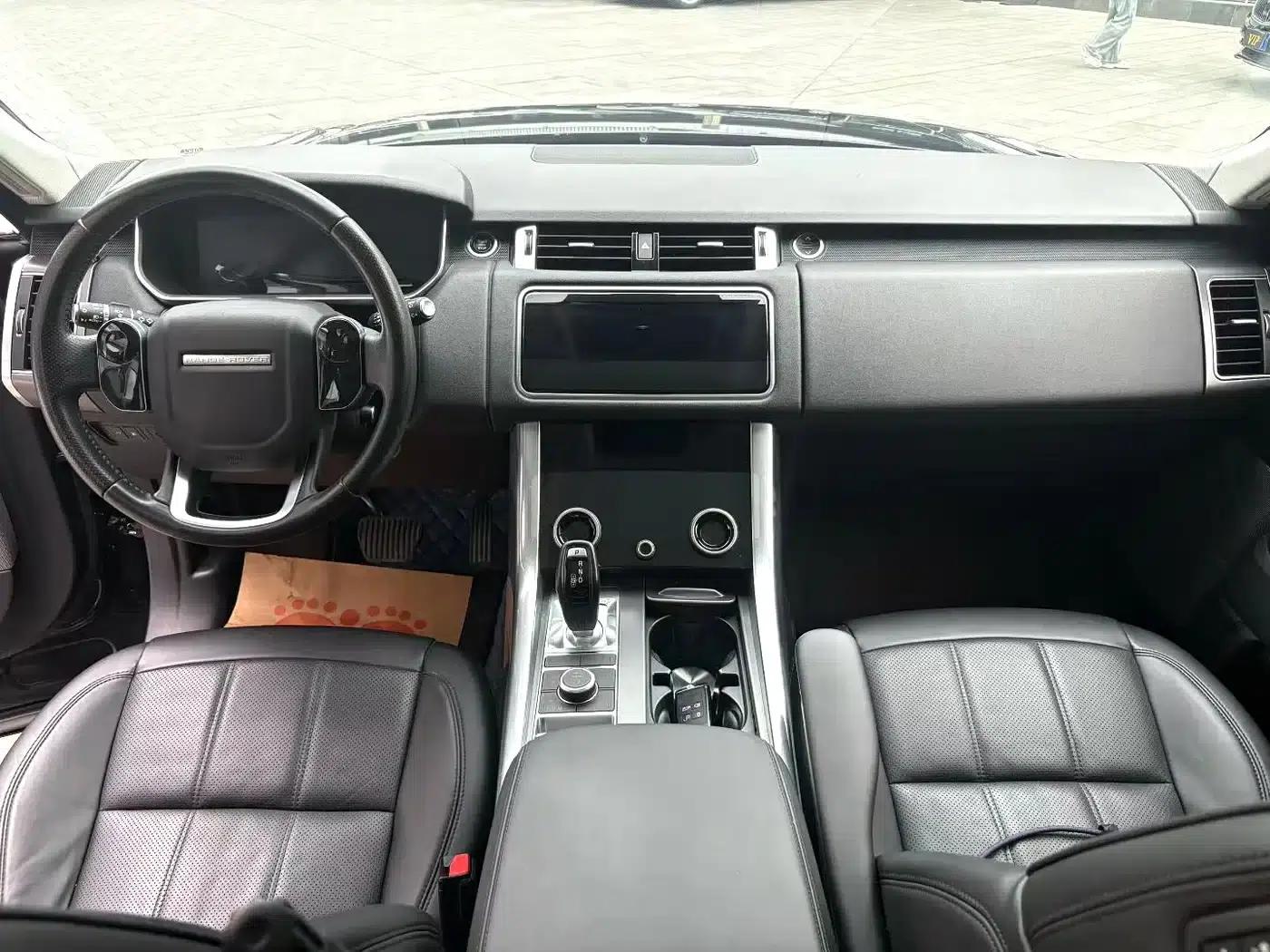 Range Rover Sport Hybrid 2020 P400e SE — миниатюра 6