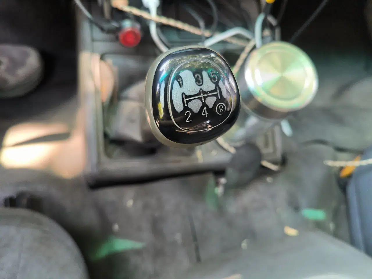 Jinbei Hiace 2014 2.0L Fifth-Generation Xiangyun Comfort Type 1 4G21C — миниатюра 15
