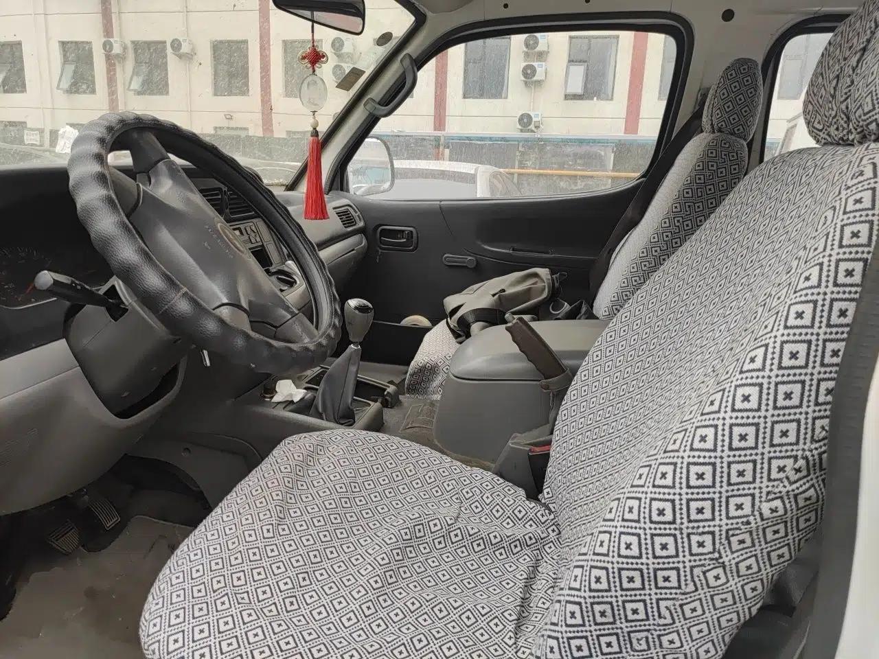 Jinbei Hiace 2011 2.0L Fifth-Generation Express Luxury V19 — миниатюра 16