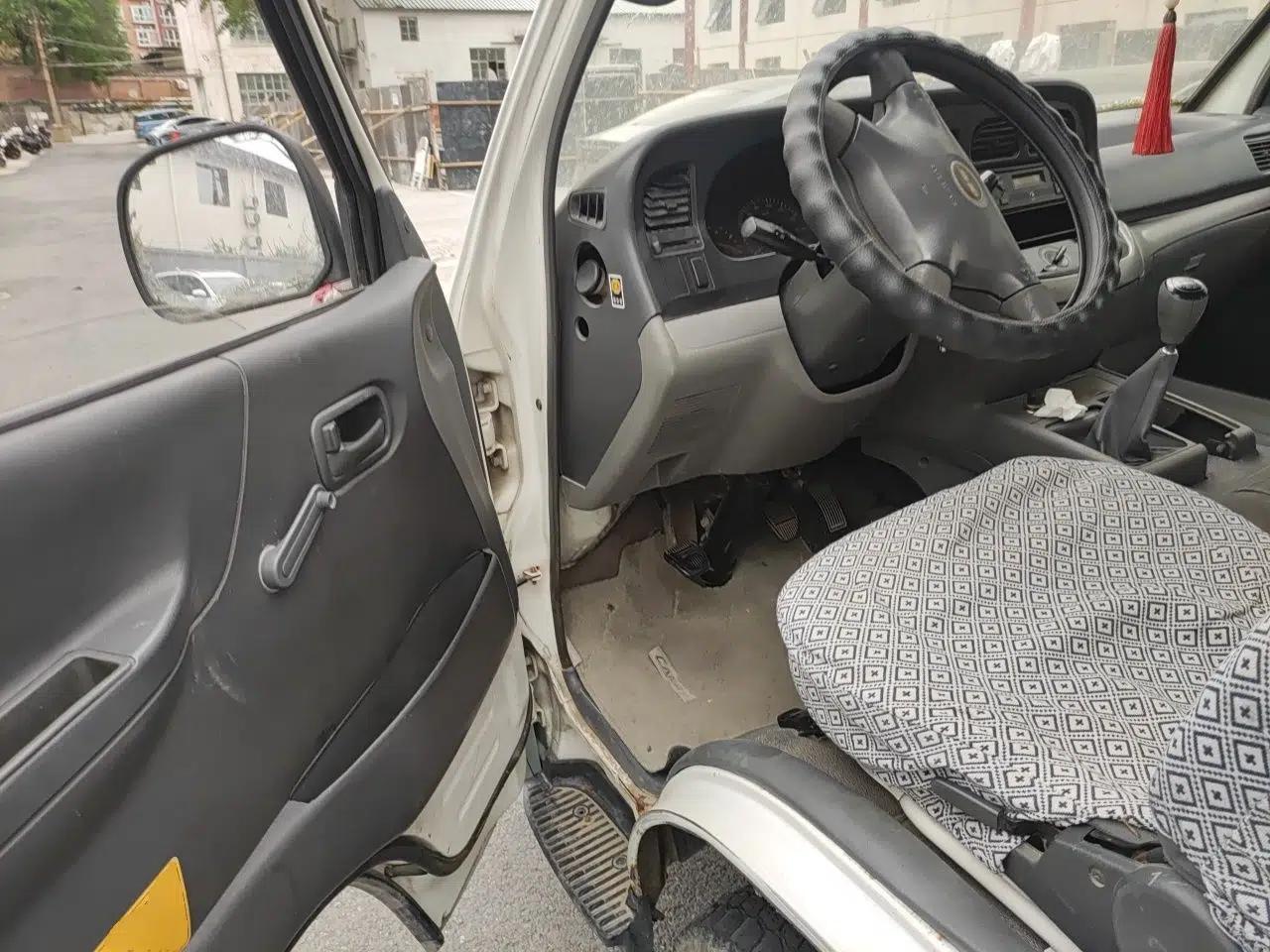 Jinbei Hiace 2011 2.0L Fifth-Generation Express Luxury V19 — миниатюра 17
