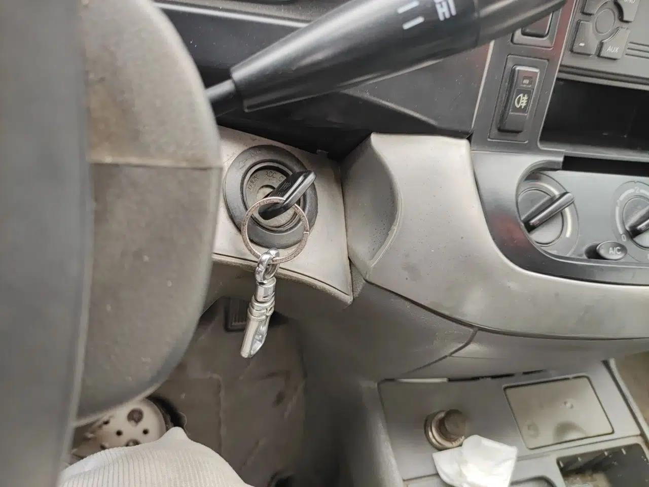 Jinbei Hiace 2011 2.0L Fifth-Generation Express Luxury V19 — миниатюра 9