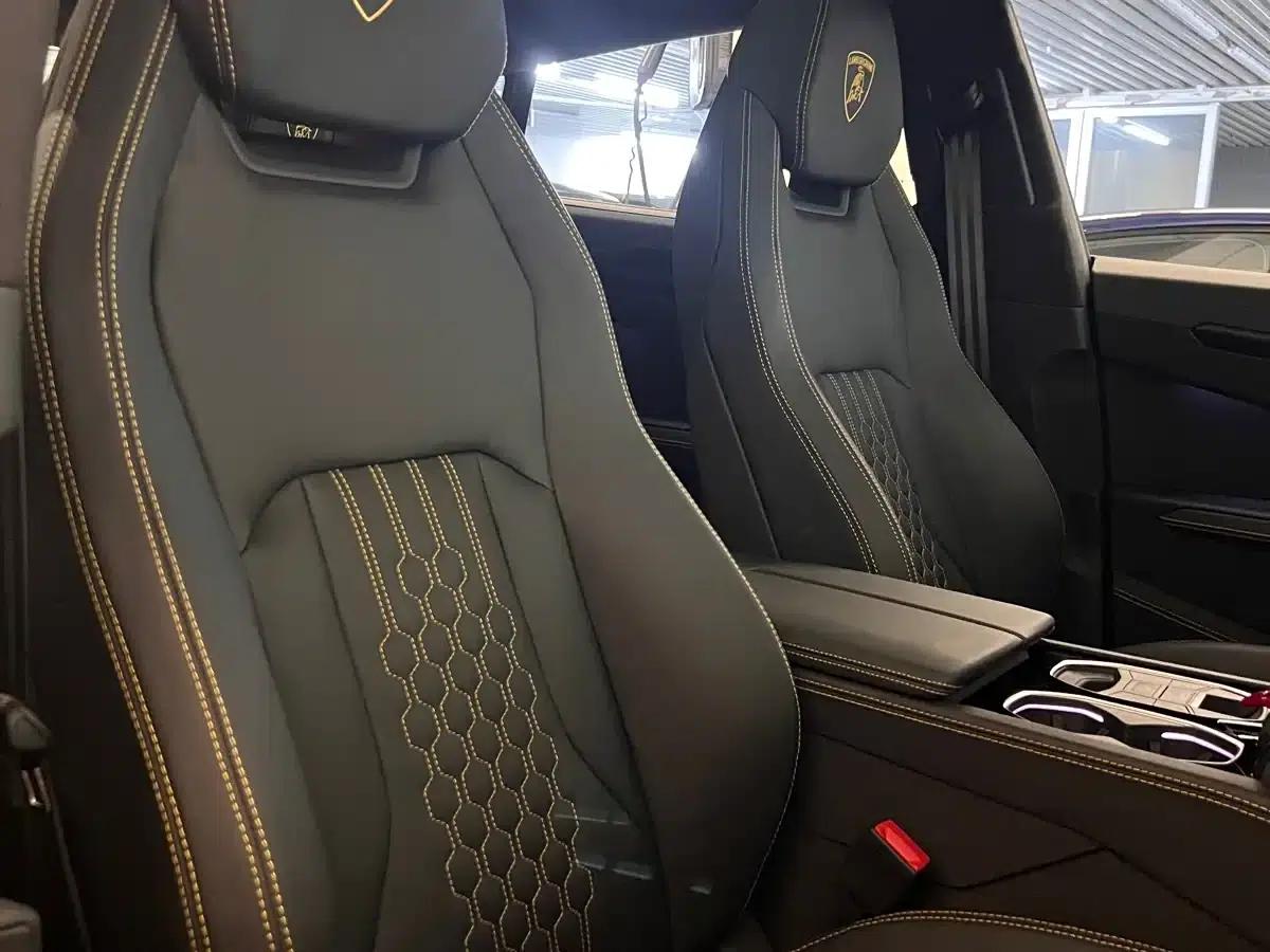 2025 Urus SE 4.0T Standard Edition — миниатюра 17