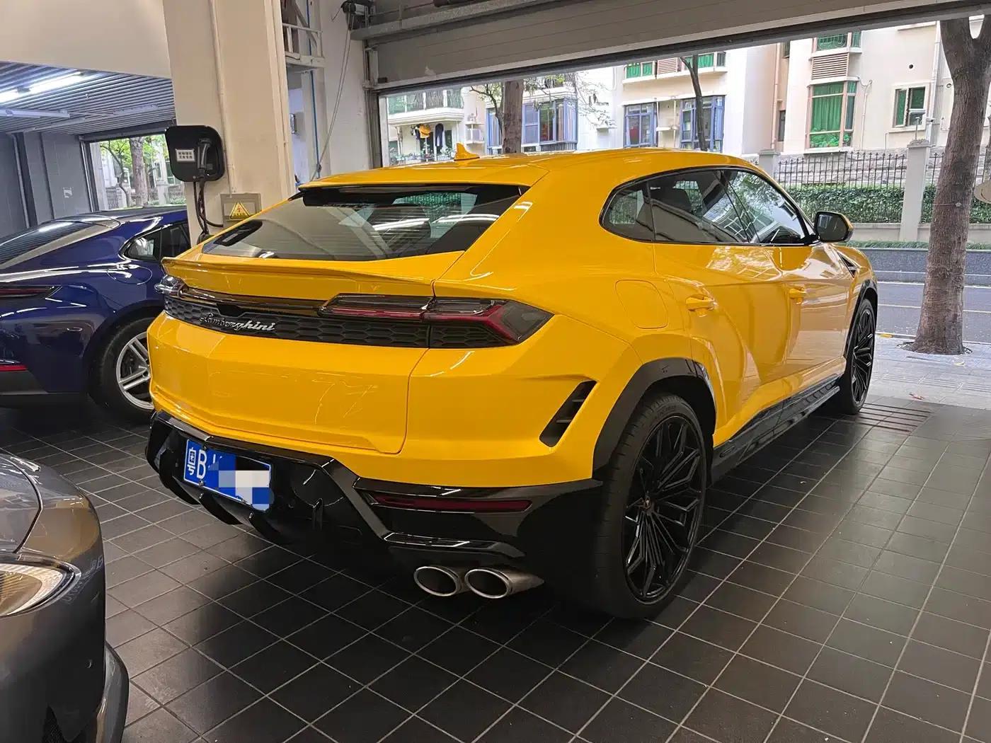 2025 Urus SE 4.0T Standard Edition — миниатюра 6