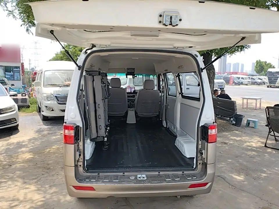 Jinbei Hiace X30 2024 1.5L Wealthy-Style Passenger Van 5/6/7 Seater — миниатюра 22