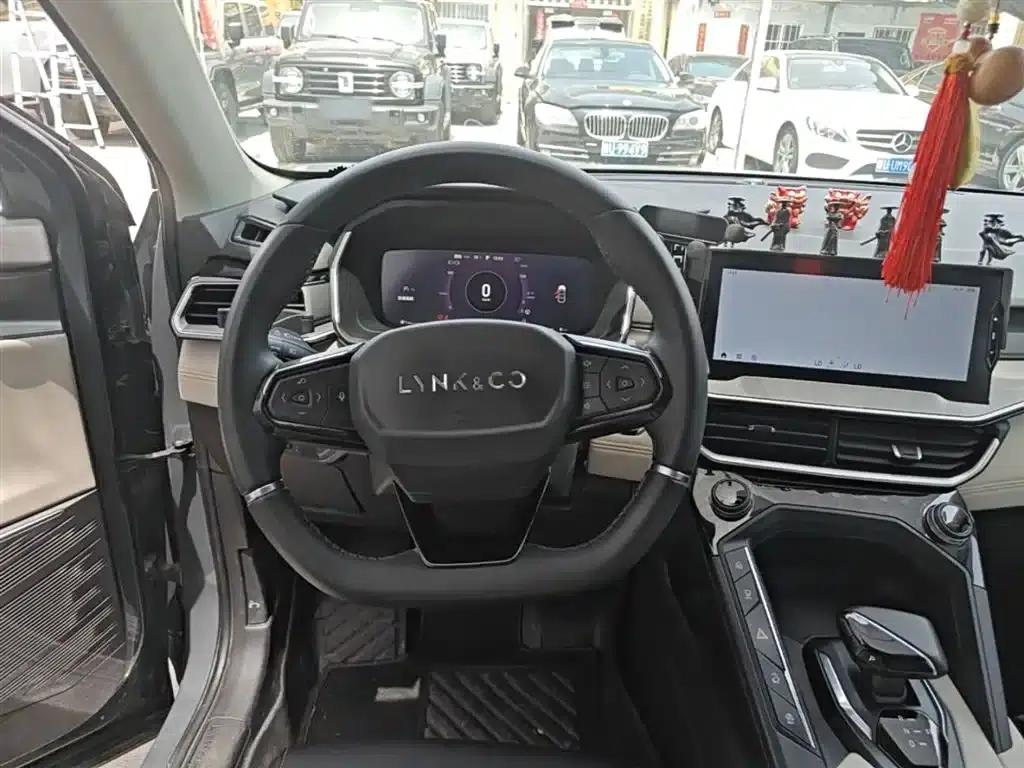 Lynk & Co 06 EM-P 2020 PHEV Plus — миниатюра 11
