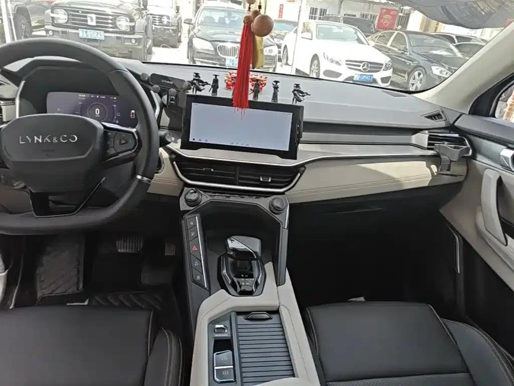 Lynk & Co 06 EM-P 2020 PHEV Plus — миниатюра 13