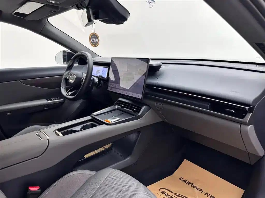 Lynk & Co 07 EM-P 2024 Model EM-P 126L Long Range Ultra — миниатюра 11