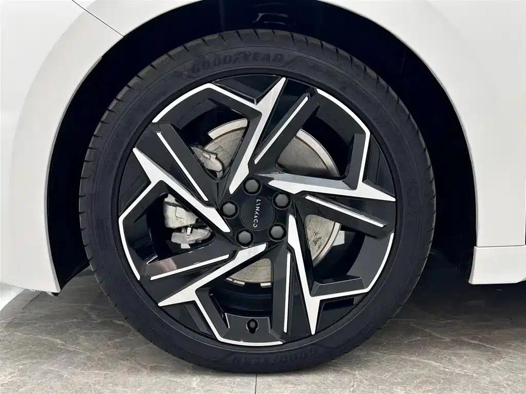 Lynk & Co 07 EM-P 2024 Model EM-P 126L Long Range Ultra — миниатюра 21