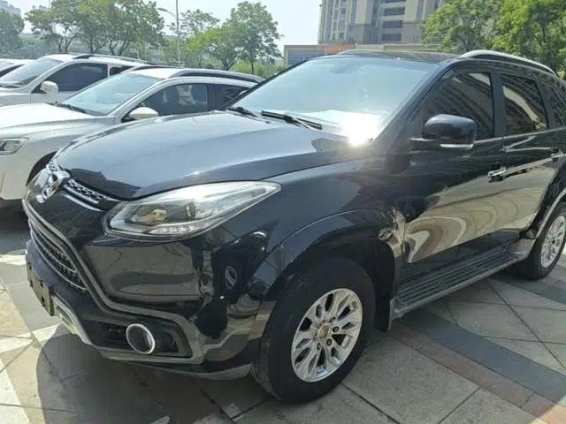 JMC Yusheng S350 2016 2.0T Automatic Two-Wheel Drive Gasoline Luxury Version with Sunroof 5 Seats