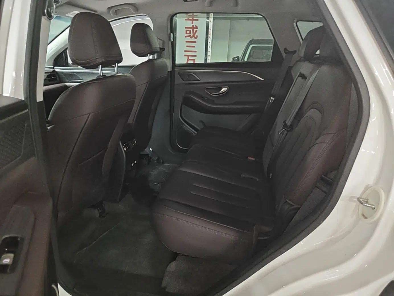 JETOUR X90 PLUS 2024 1.6TD DCT Family Fun Edition 7 Seats — миниатюра 20