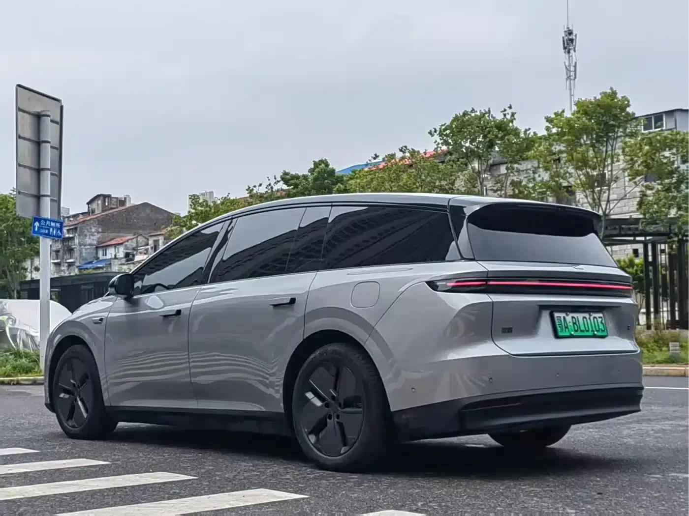 Li Auto i8 2025 Standard Edition — миниатюра 9
