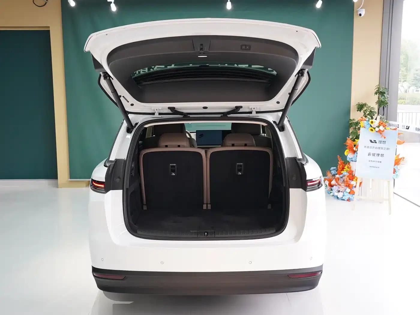 Li Auto i8 2025 Standard Edition — миниатюра 9