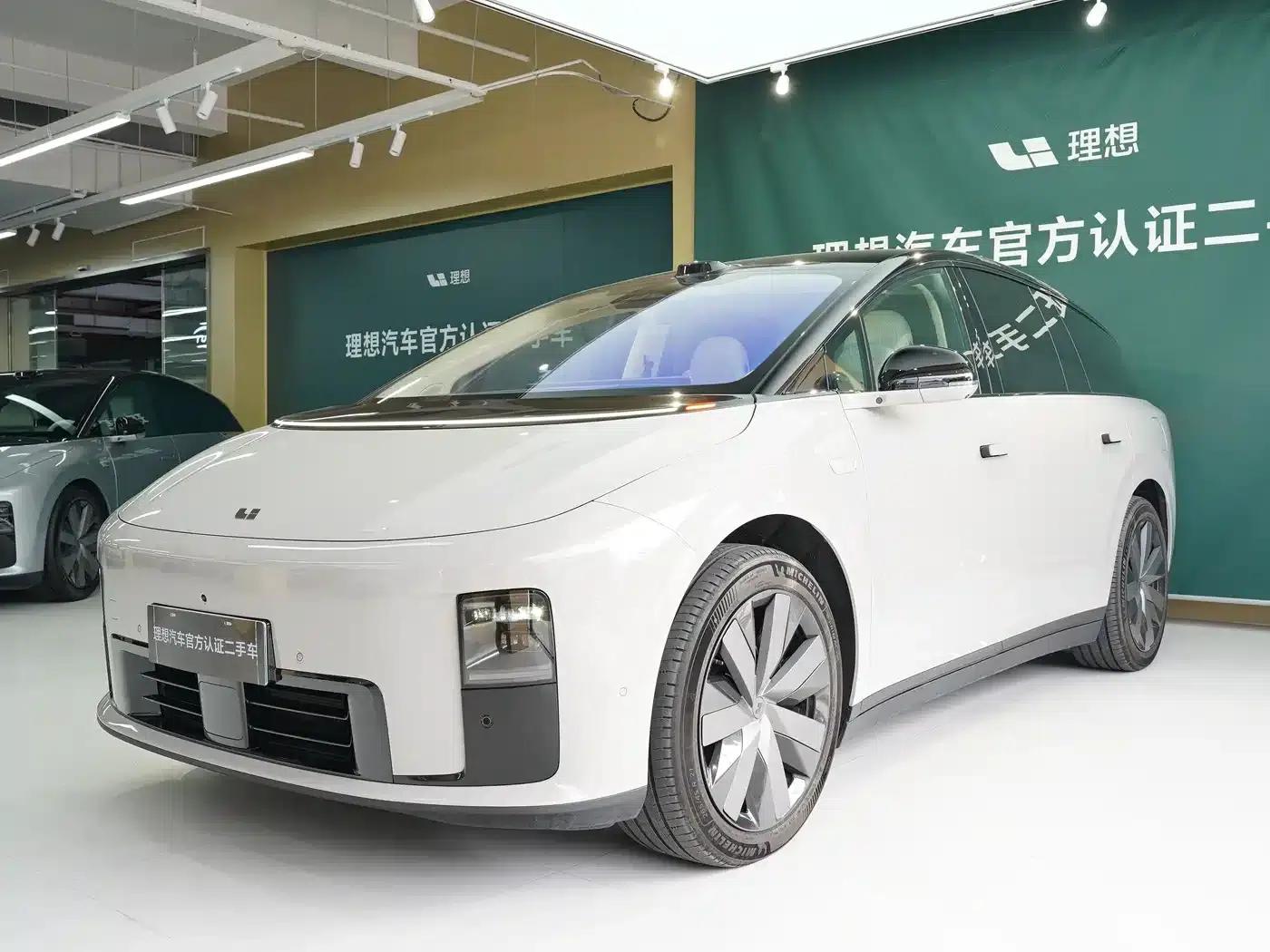 Li Auto i8 2025 Standard Edition — миниатюра 2