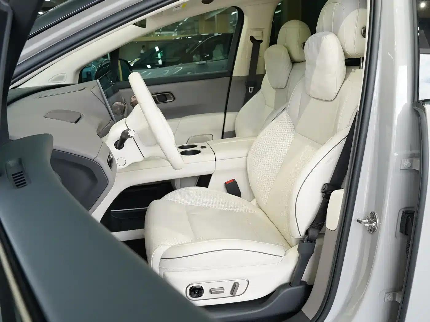 Li Auto i8 2025 Standard Edition — миниатюра 4