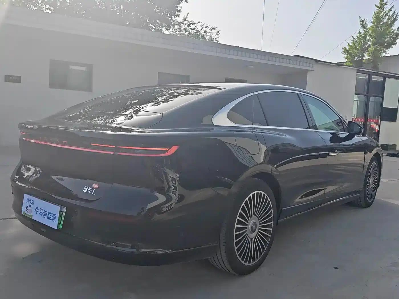 Voyah Chase Light L 2026 All-Wheel Drive Ultra — миниатюра 11
