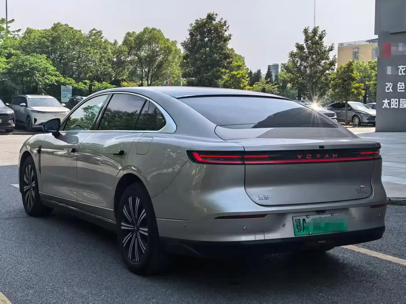 Voyah Chase Light L 2026 AWD Max — миниатюра 2