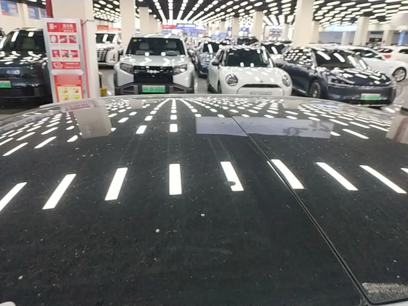 Zeekr 007 2024 Four-Wheel Drive Version 75 kWh — миниатюра 11