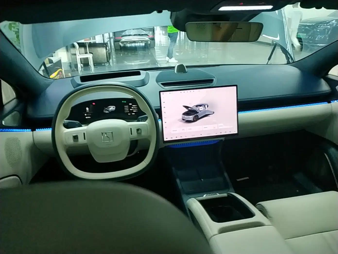 Zeekr 007 2024 Four-Wheel Drive Version 75 kWh — миниатюра 13