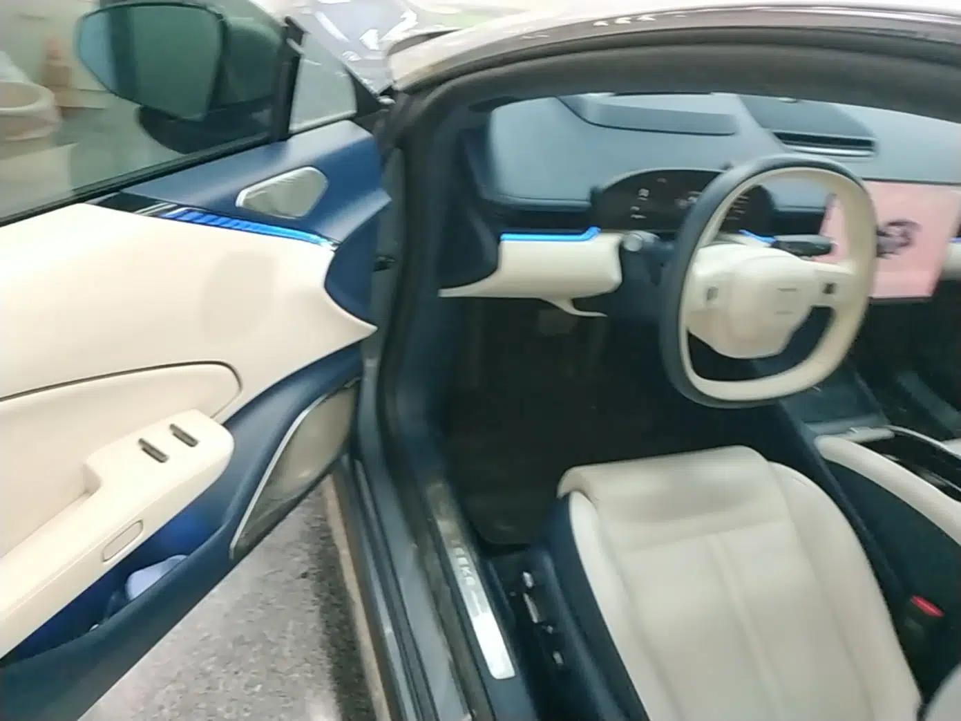 Zeekr 007 2024 Four-Wheel Drive Version 75 kWh — миниатюра 19
