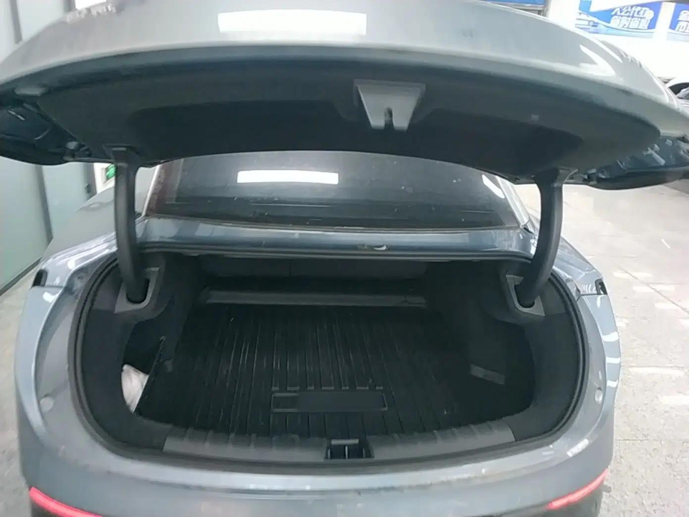 Zeekr 007 2024 Four-Wheel Drive Version 75 kWh — миниатюра 22