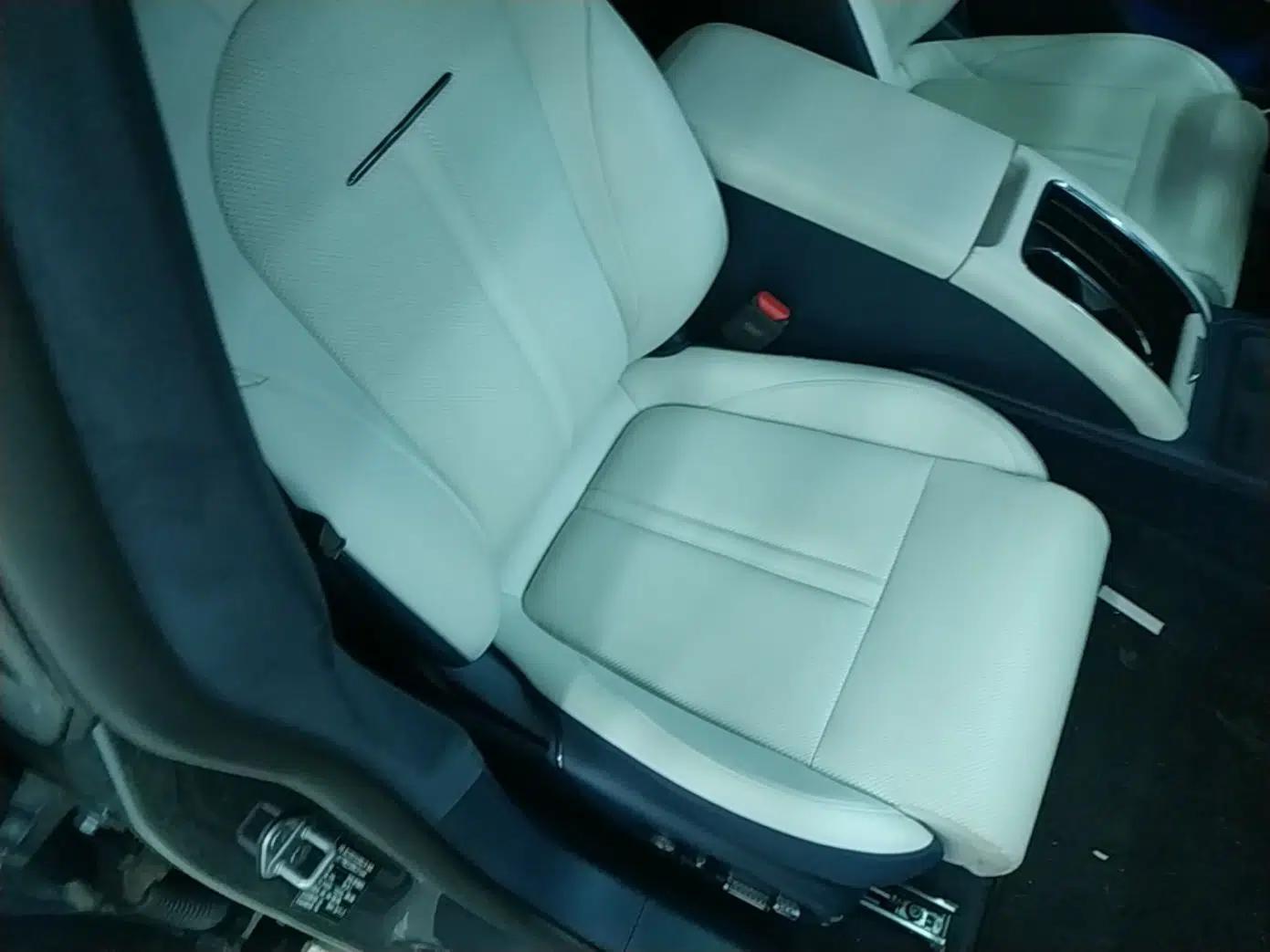Zeekr 007 2024 Four-Wheel Drive Version 75 kWh — миниатюра 23