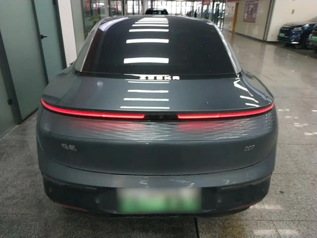 Zeekr 007 2024 Four-Wheel Drive Version 75 kWh — миниатюра 5