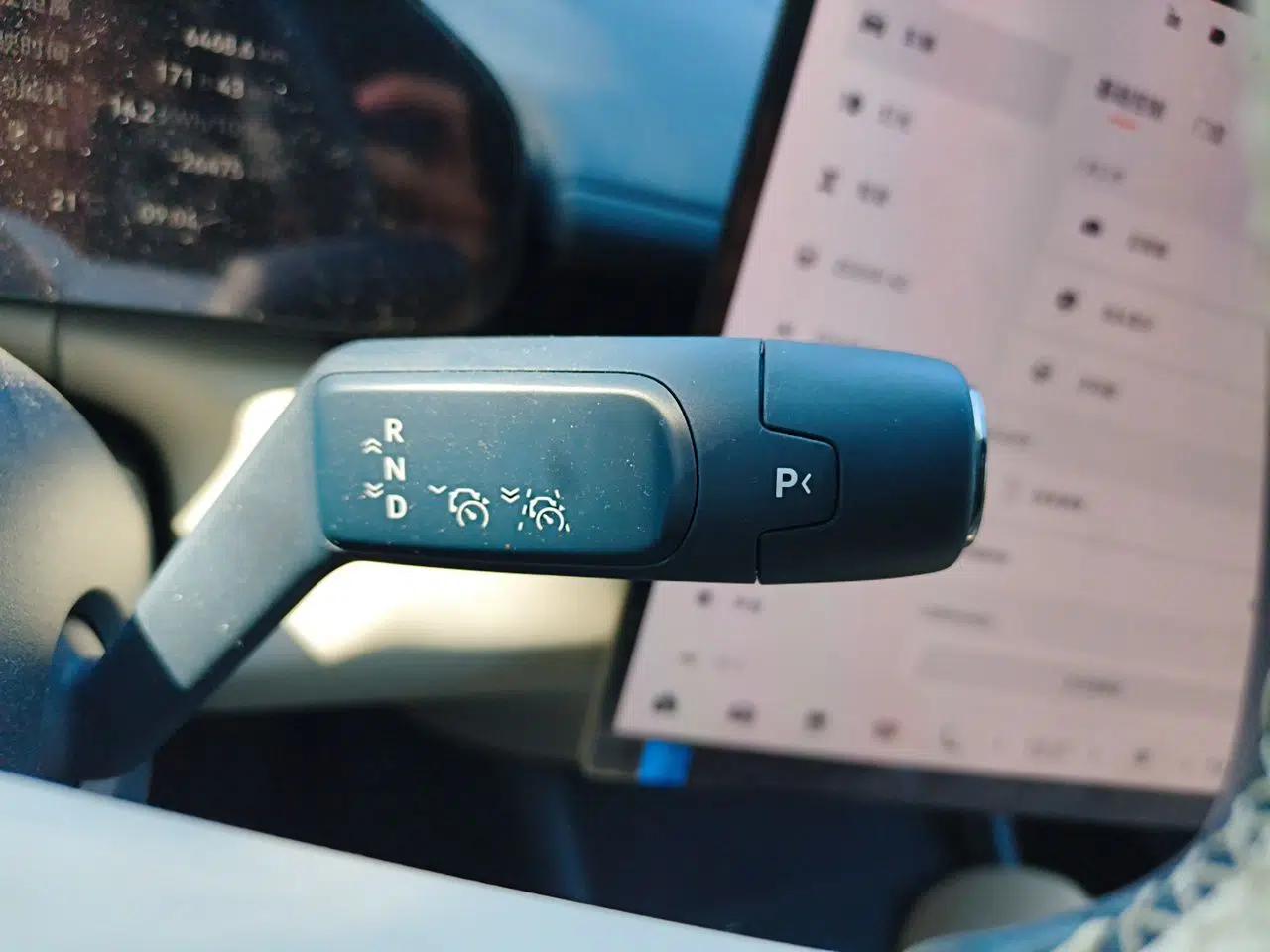 Zeekr 007 2025 Long-Range Rear-Wheel-Drive Intelligent Driving Version 100 kWh — миниатюра 13