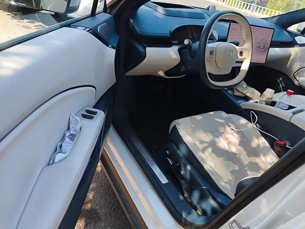 Zeekr 007 2025 Long-Range Rear-Wheel-Drive Intelligent Driving Version 100 kWh — миниатюра 19