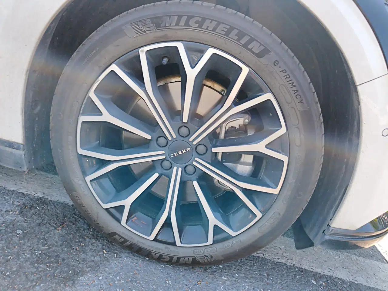 Zeekr 007 2025 Long-Range Rear-Wheel-Drive Intelligent Driving Version 100 kWh — миниатюра 8