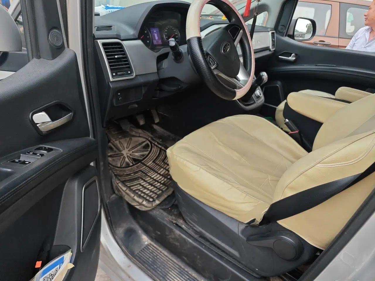 JAC Refine M4 2018 2.0L Manual Express Version — миниатюра 17