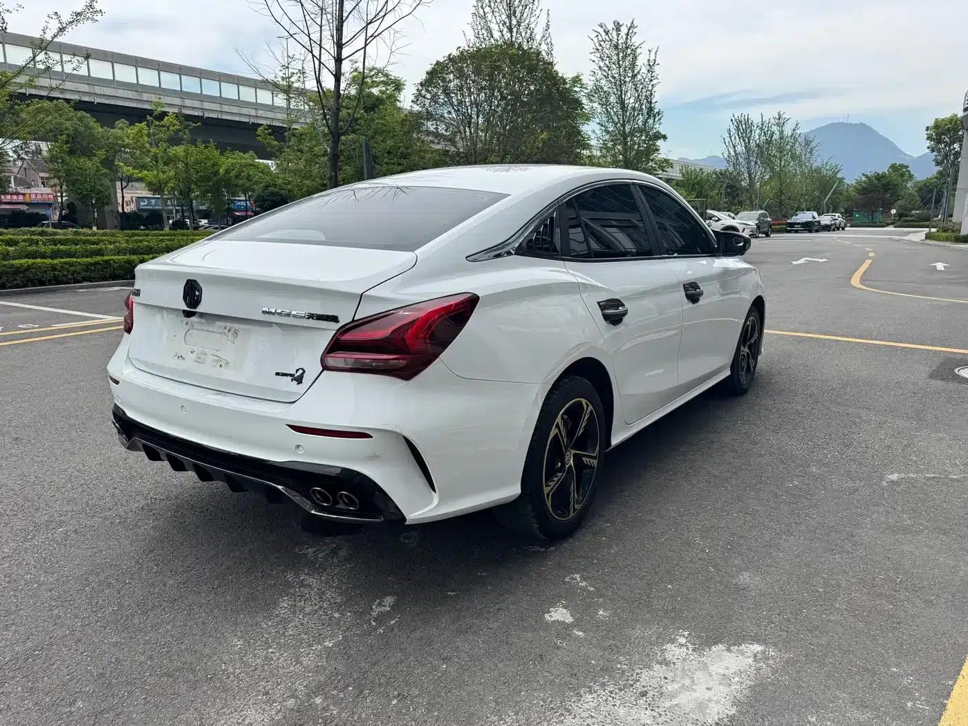 MG5 Scorpio 2022 1.5T Luxury Edition — миниатюра 12
