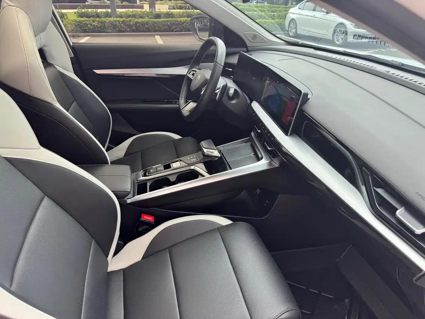 MG5 Scorpio 2022 1.5T Luxury Edition — миниатюра 15