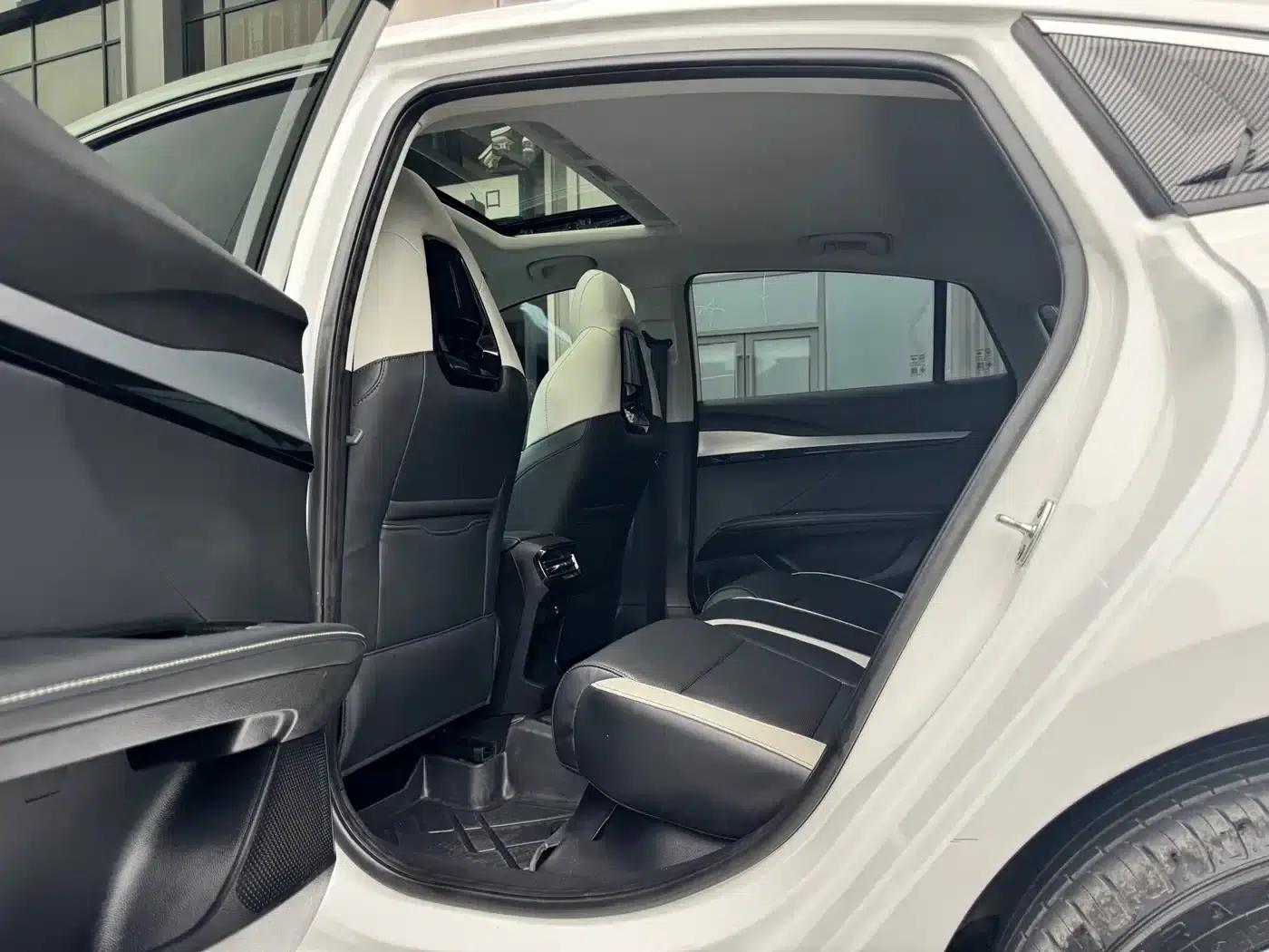 MG5 Scorpio 2022 1.5T Luxury Edition — миниатюра 8