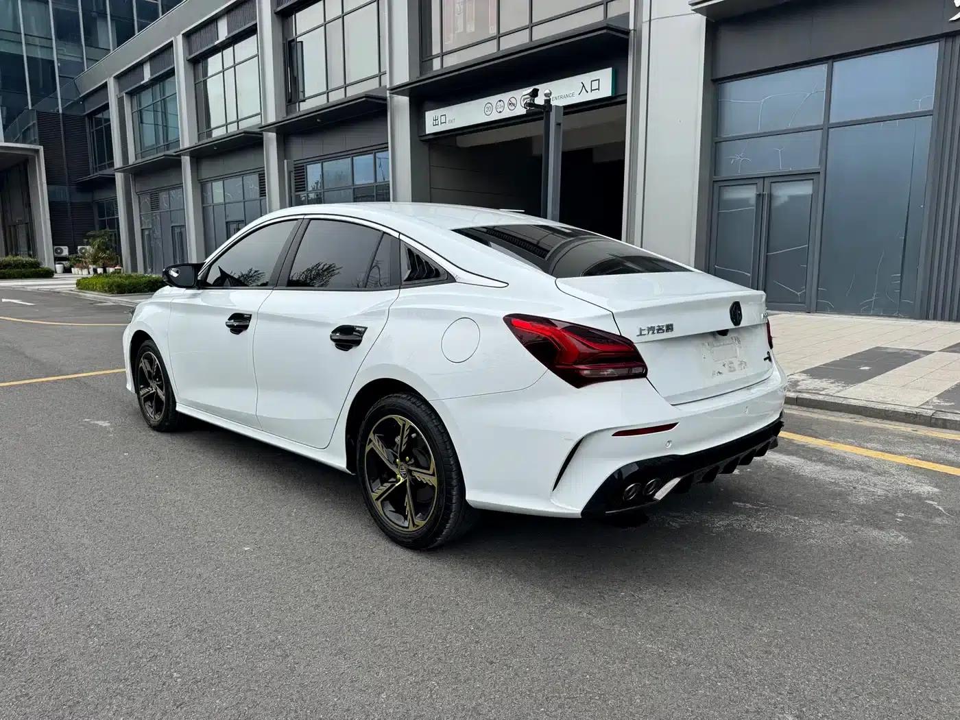 MG5 Scorpio 2022 1.5T Luxury Edition — миниатюра 10