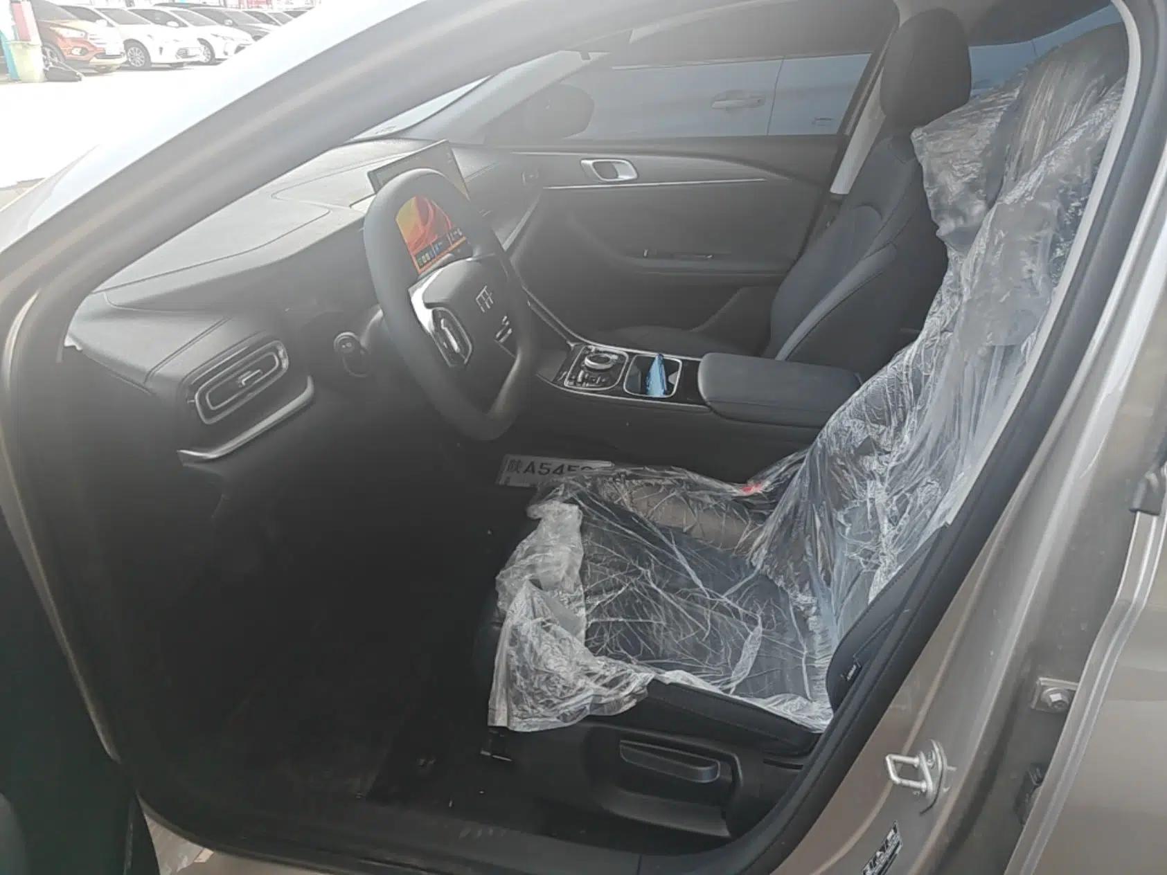 Geely Galaxy Stellar 6 2026 Model 60km Sailing Edition — миниатюра 17