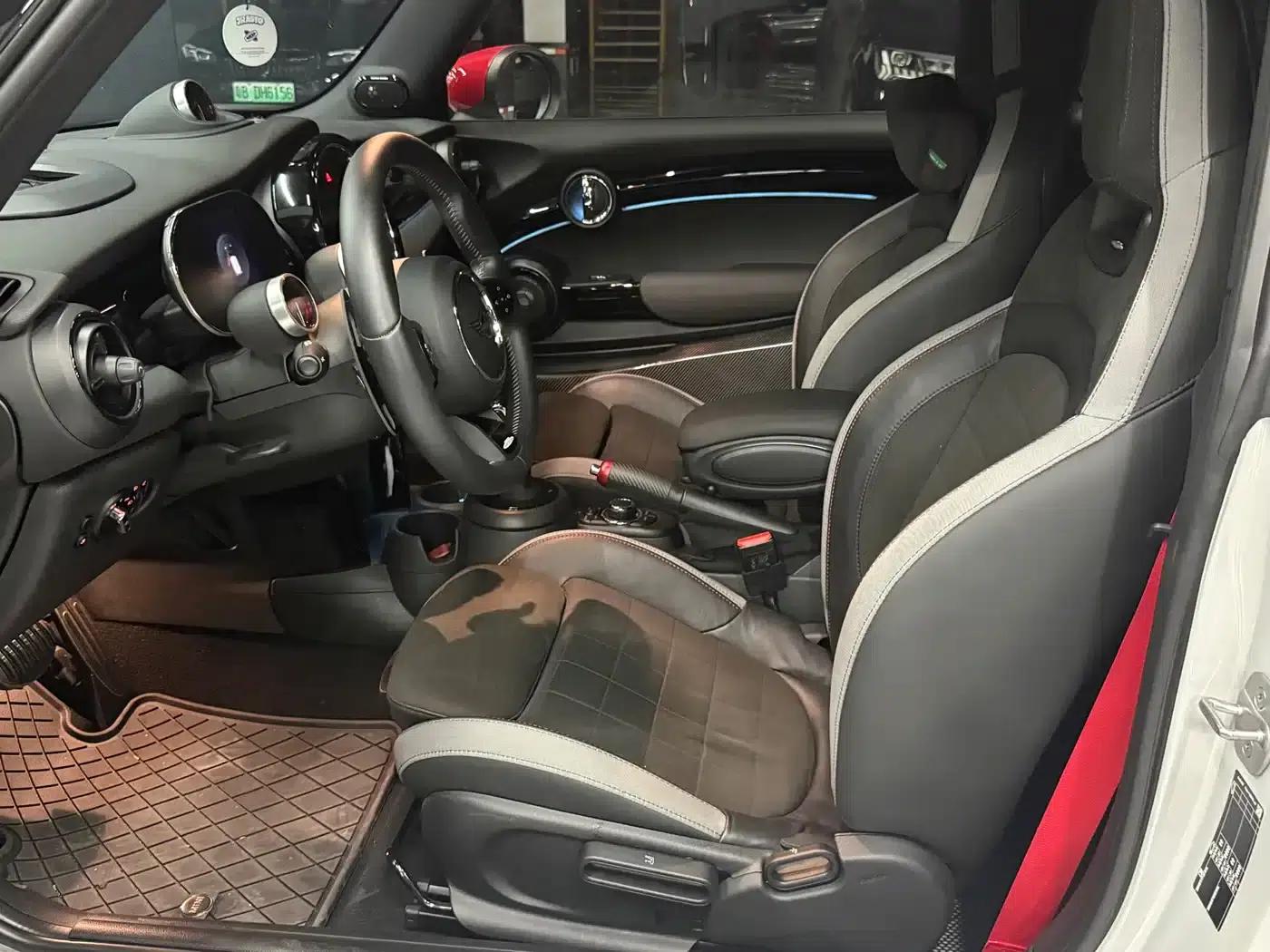 MINI JCW 2023 2.0T JOHN COOPER WORKS ALL-IN — миниатюра 3
