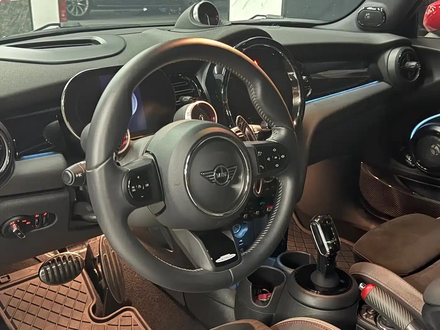 MINI JCW 2023 2.0T JOHN COOPER WORKS ALL-IN — миниатюра 4