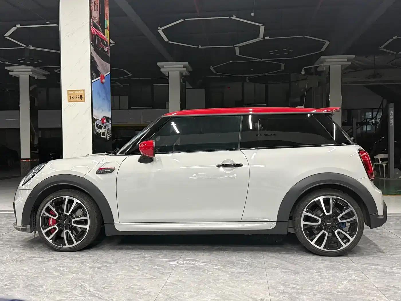 MINI JCW 2023 2.0T JOHN COOPER WORKS ALL-IN — миниатюра 5