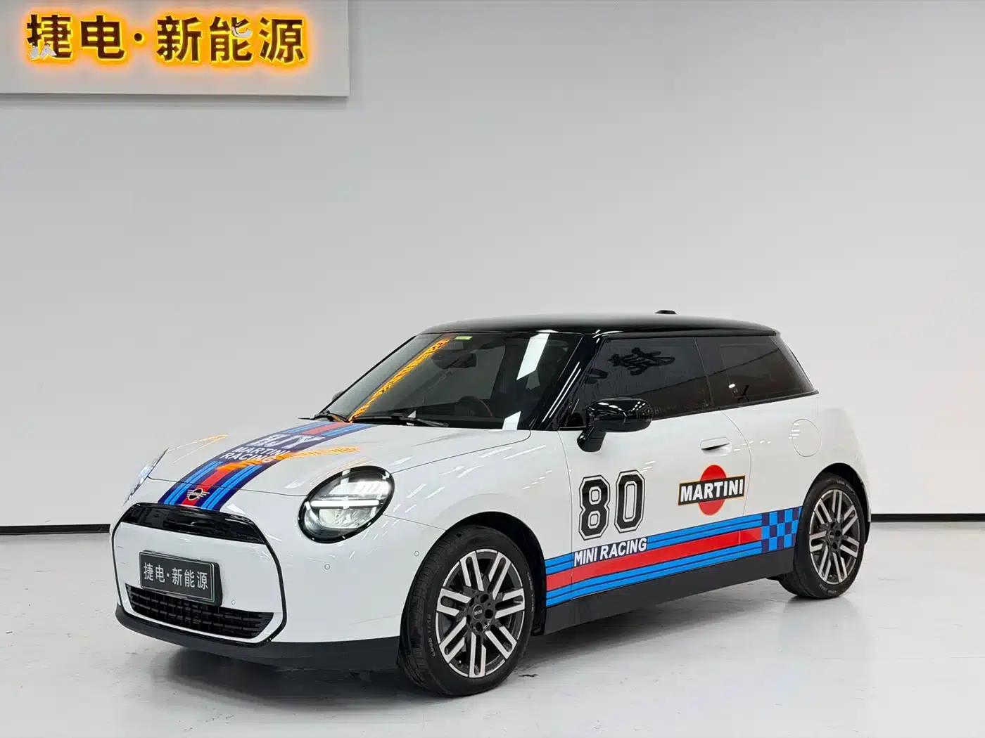 2025 Electric MINI Cooper (Facelift) - 466km/h - Classic Style — миниатюра 1
