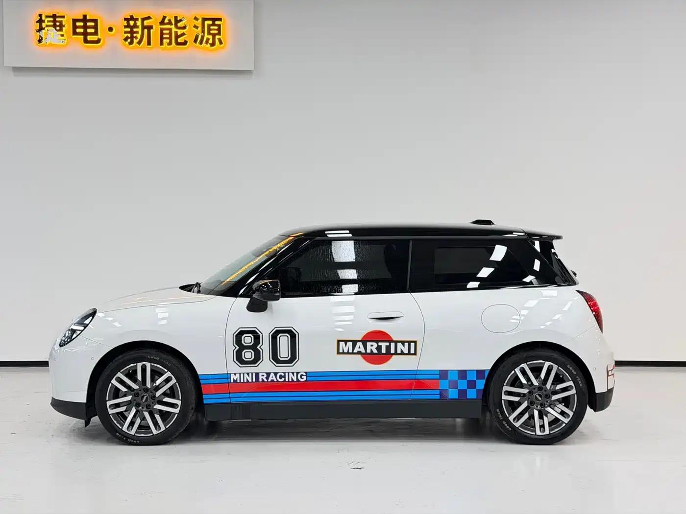 2025 Electric MINI Cooper (Facelift) - 466km/h - Classic Style — миниатюра 2