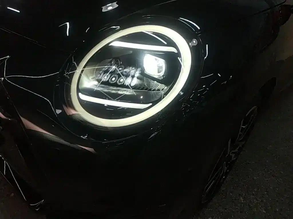 2024 Electric MINI Cooper SE Racer (452km) — миниатюра 24